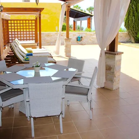 Villa Vista Mar & Golf Villa