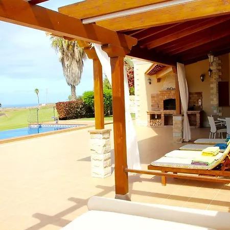 Villa Vista Mar & Golf Villa *